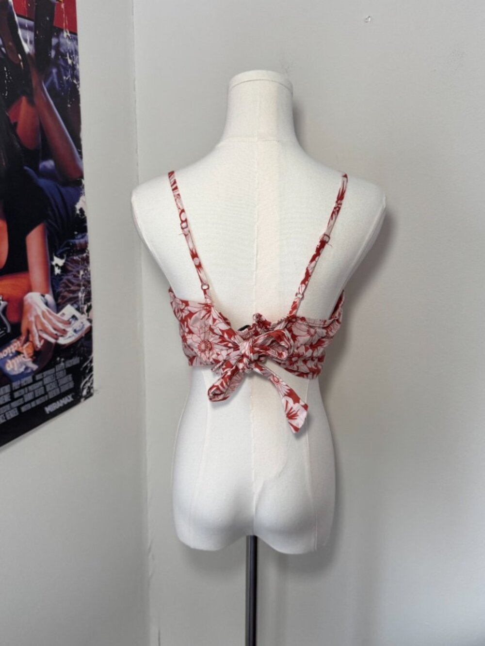 American Eagle Orange and White Floral Cropped Casual Tank Top Shirt - Picture 3 of 13